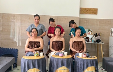 Khóa học chăm sóc mẹ và bé TPHCM giảng viên tận tâm
