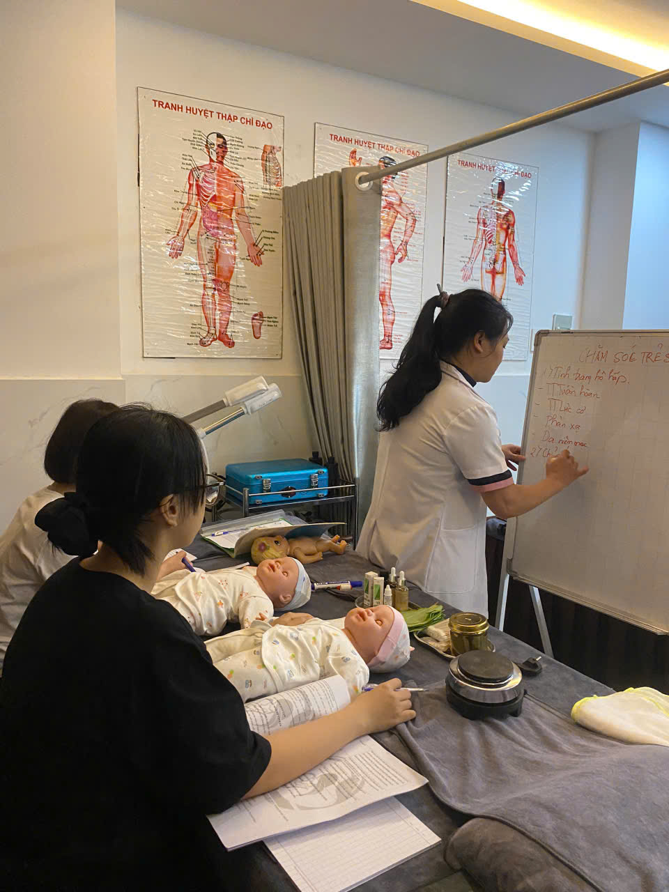 đào tạo Nanny bảo mẫu cao cấp tại nhà