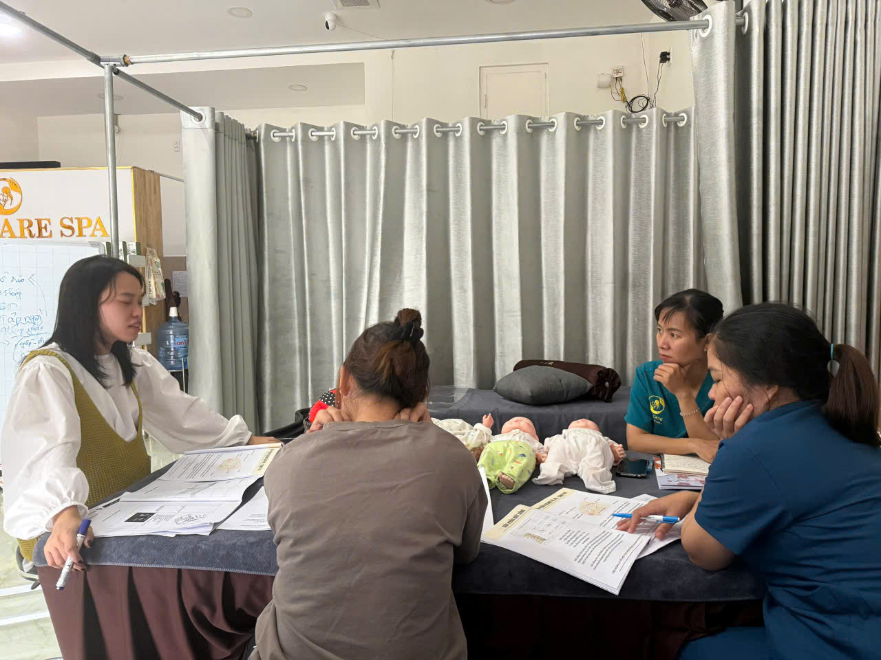 trung tâm đào tạo chăm sóc mẹ và bé tphcm